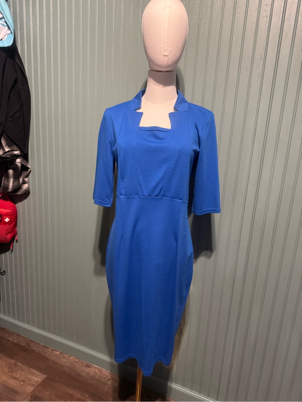 Classic Blue Sheath Dress with Notch Neckline